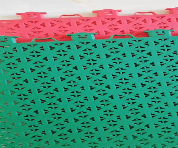 懸浮拼裝地板生產設備 懸浮拼裝地板生產設備